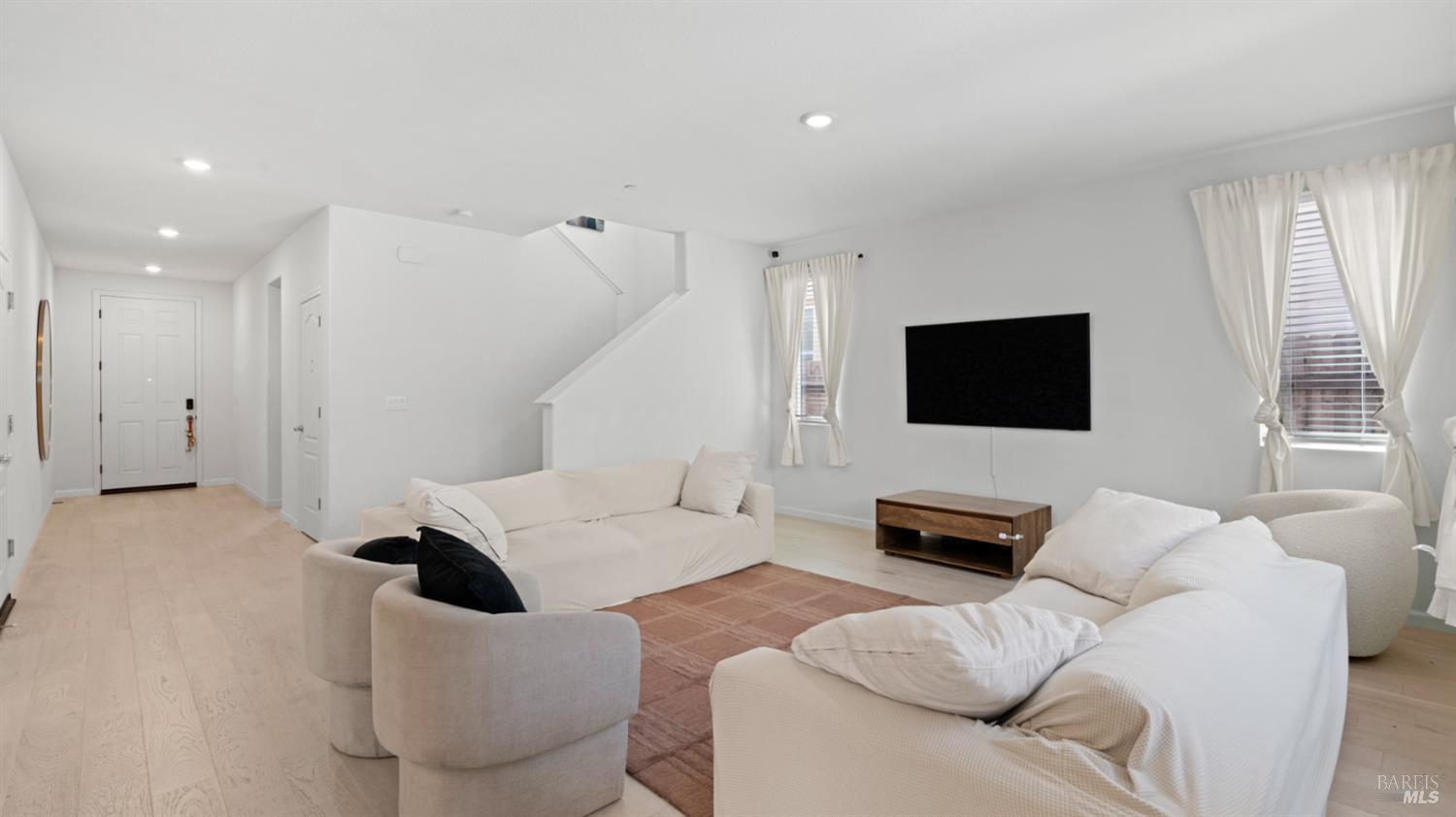 Detail Gallery Image 6 of 41 For 2350 Sheldon Dr, Fairfield,  CA 94533 - 4 Beds | 2/1 Baths