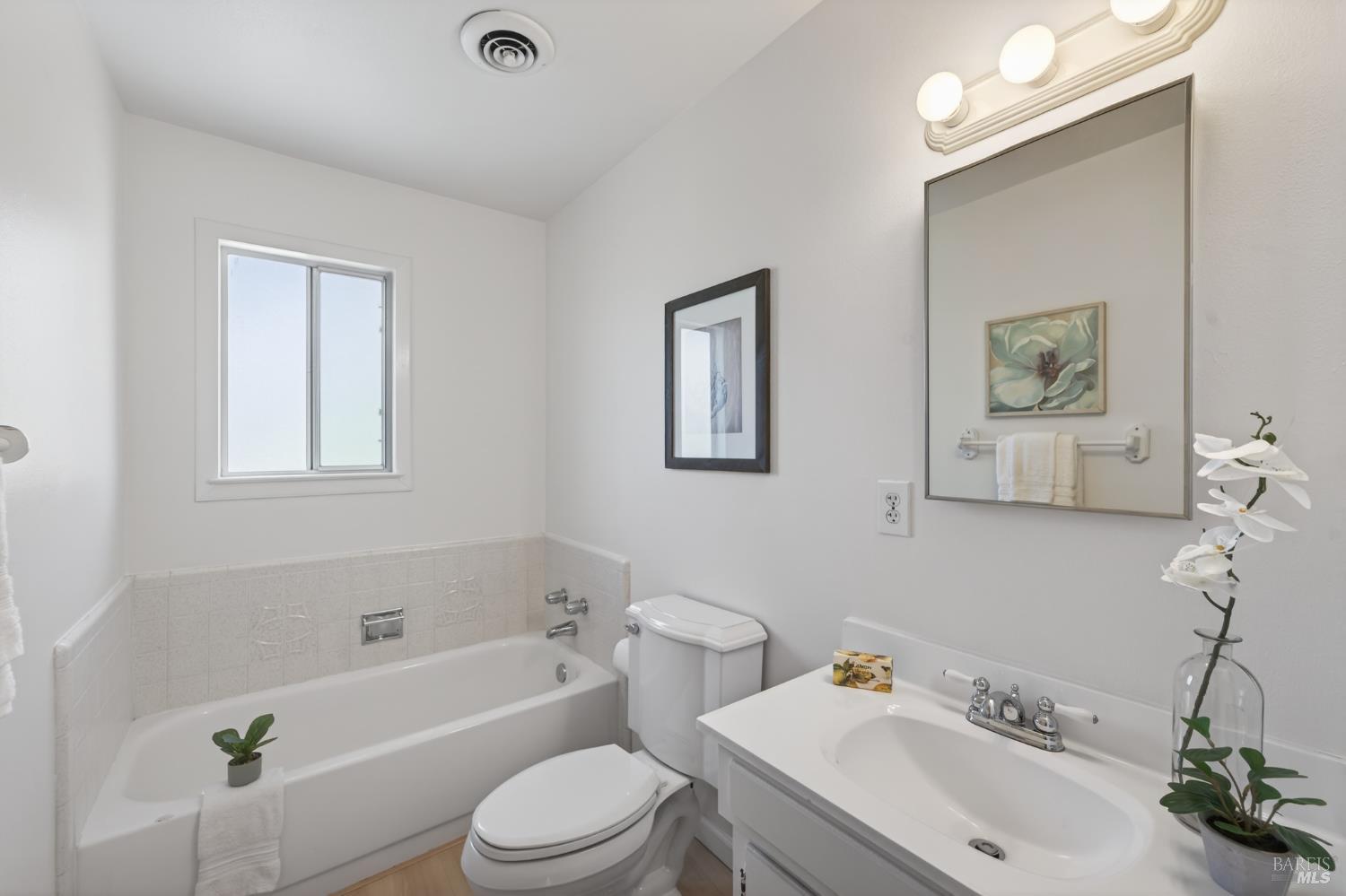 Detail Gallery Image 54 of 67 For 3527 Jomar Dr, Napa,  CA 94558 - 4 Beds | 2/1 Baths