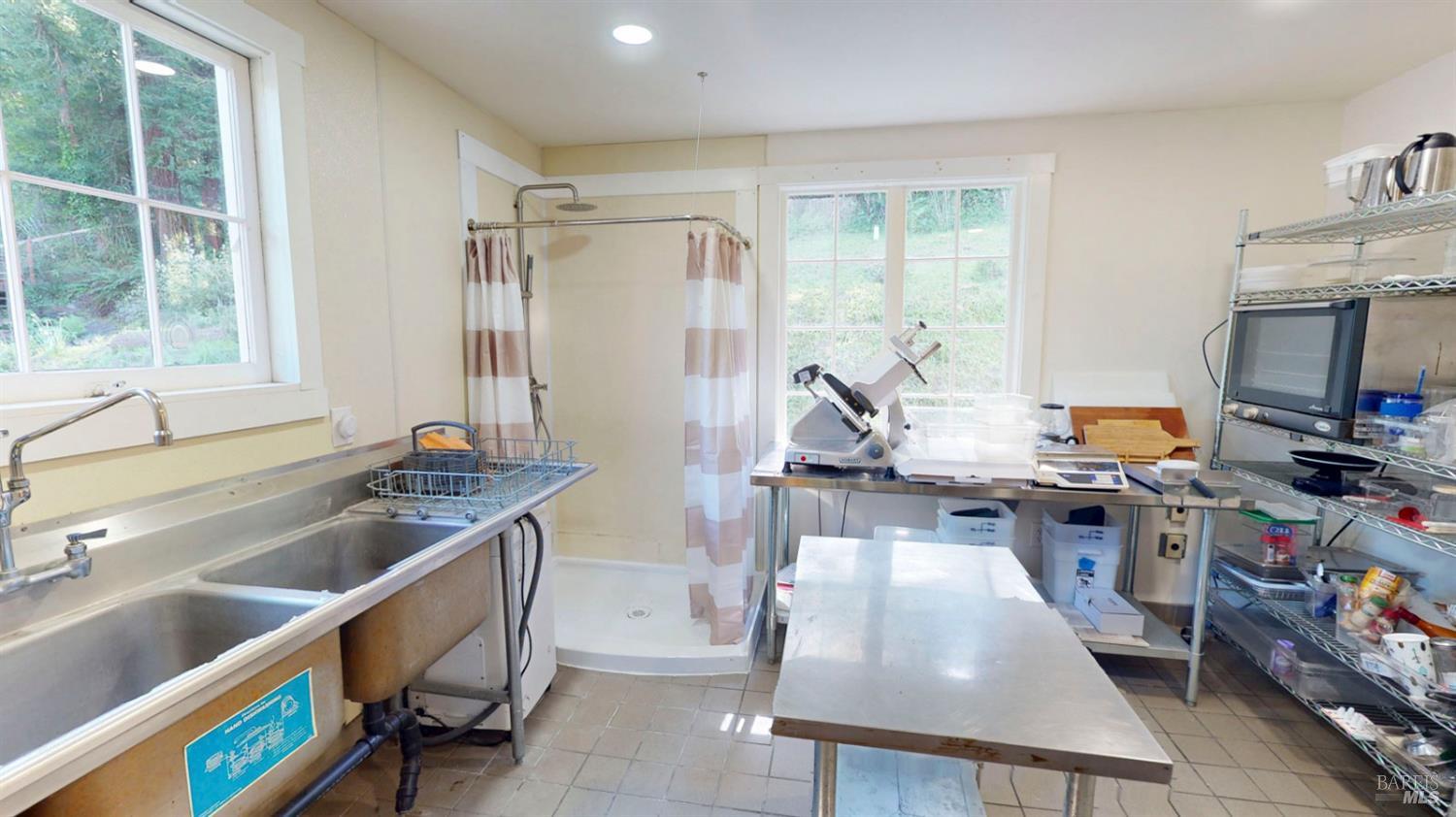 Detail Gallery Image 23 of 59 For 380 Bohemian Hwy, Freestone,  CA 95472 - 2 Beds | 2 Baths