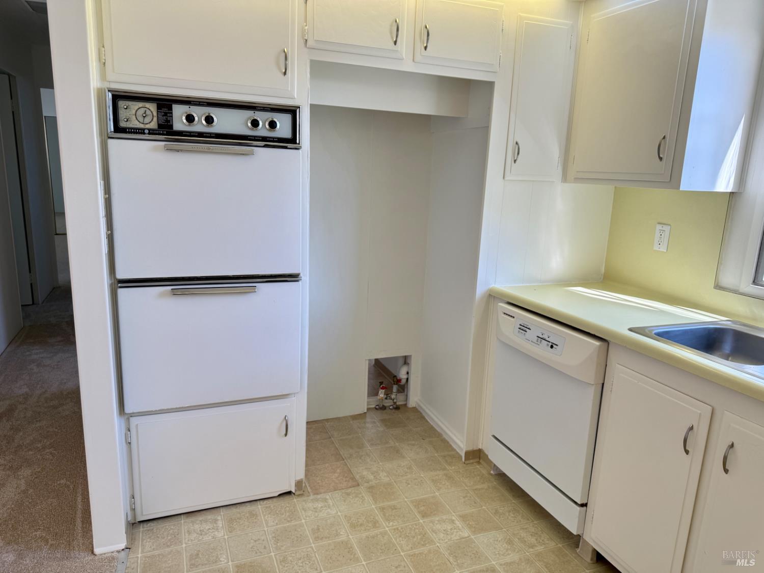 Detail Gallery Image 11 of 51 For 229 Cazares Cir, Sonoma,  CA 95476 - 2 Beds | 2 Baths