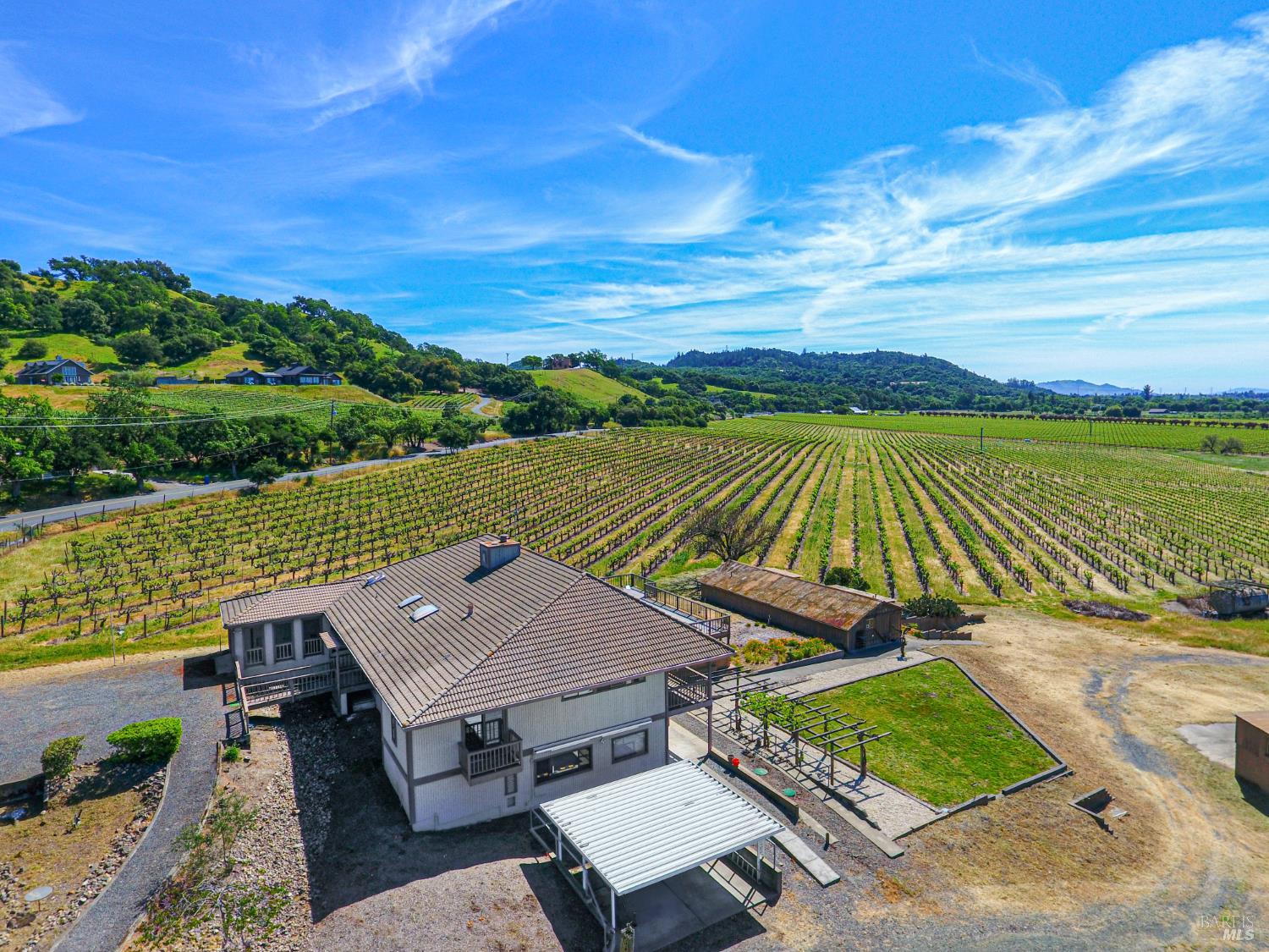 Detail Gallery Image 6 of 60 For 590 Pleasant Ave, Santa Rosa,  CA 95403 - 4 Beds | 3 Baths