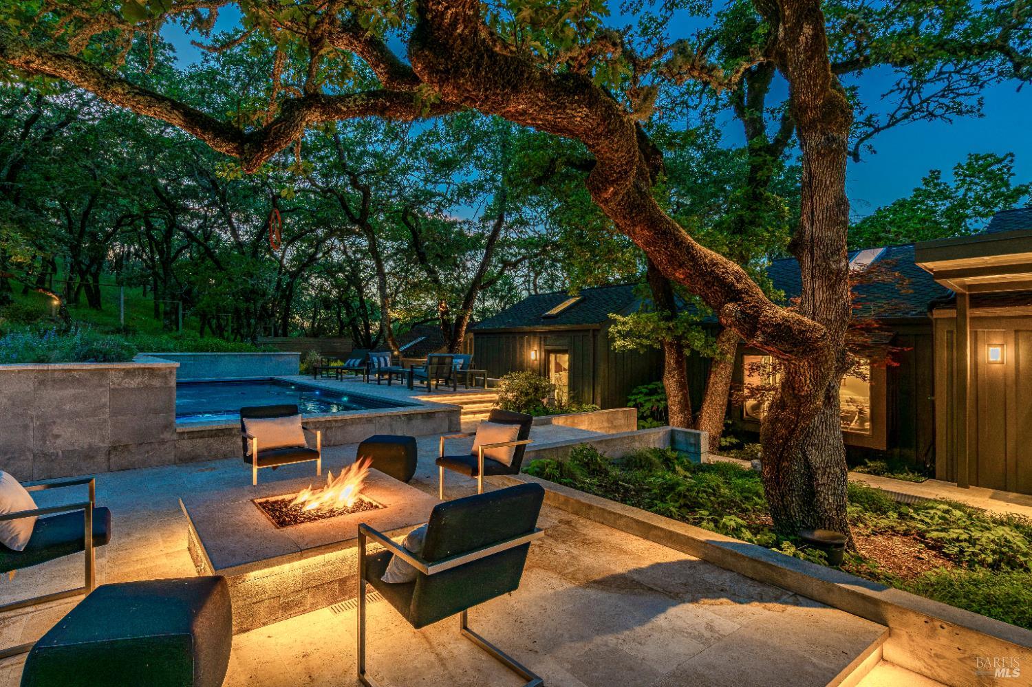 Detail Gallery Image 43 of 53 For 807 Wild Oak Dr, Santa Rosa,  CA 95409 - 3 Beds | 3/1 Baths