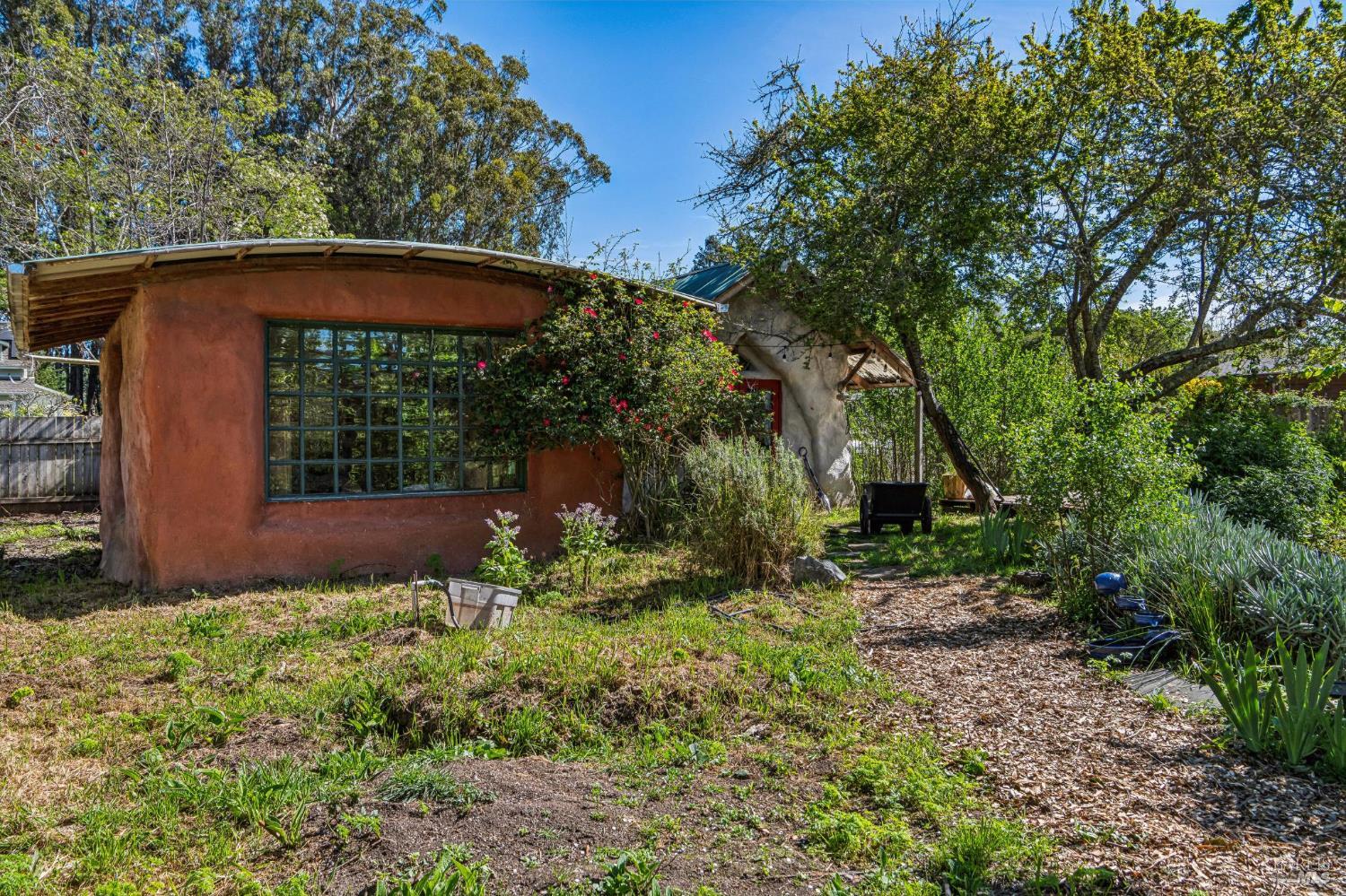 Detail Gallery Image 59 of 69 For 18 Cypress Rd, Point Reyes Station,  CA 94956 - 4 Beds | 1/1 Baths