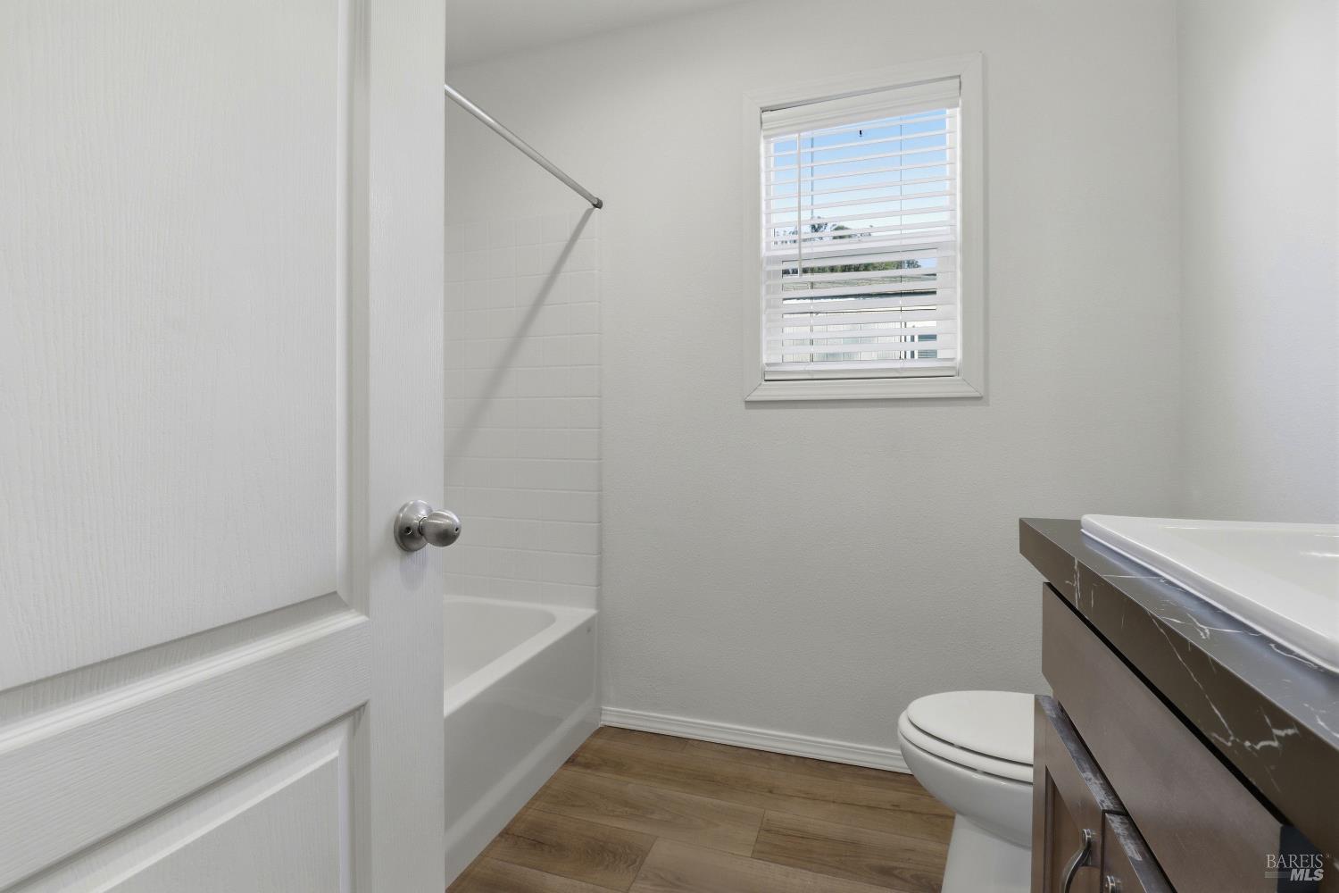 Detail Gallery Image 19 of 23 For 117 Silver Dr, Cotati,  CA 94931 - 2 Beds | 1 Baths