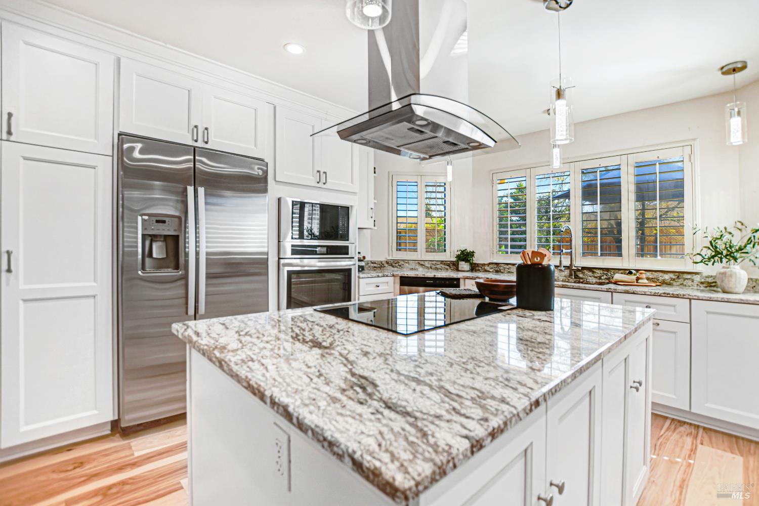 Detail Gallery Image 15 of 65 For 186 Barrio Way, Windsor,  CA 95492 - 3 Beds | 2 Baths