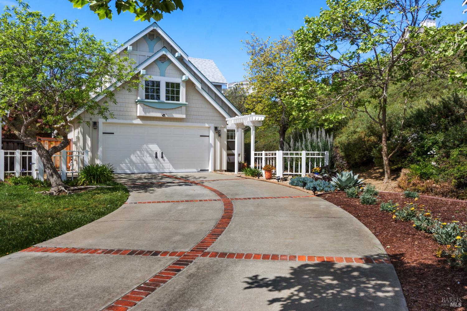 Detail Gallery Image 2 of 40 For 70 Marina Ridge Ct, Vallejo,  CA 94591 - 3 Beds | 2/1 Baths