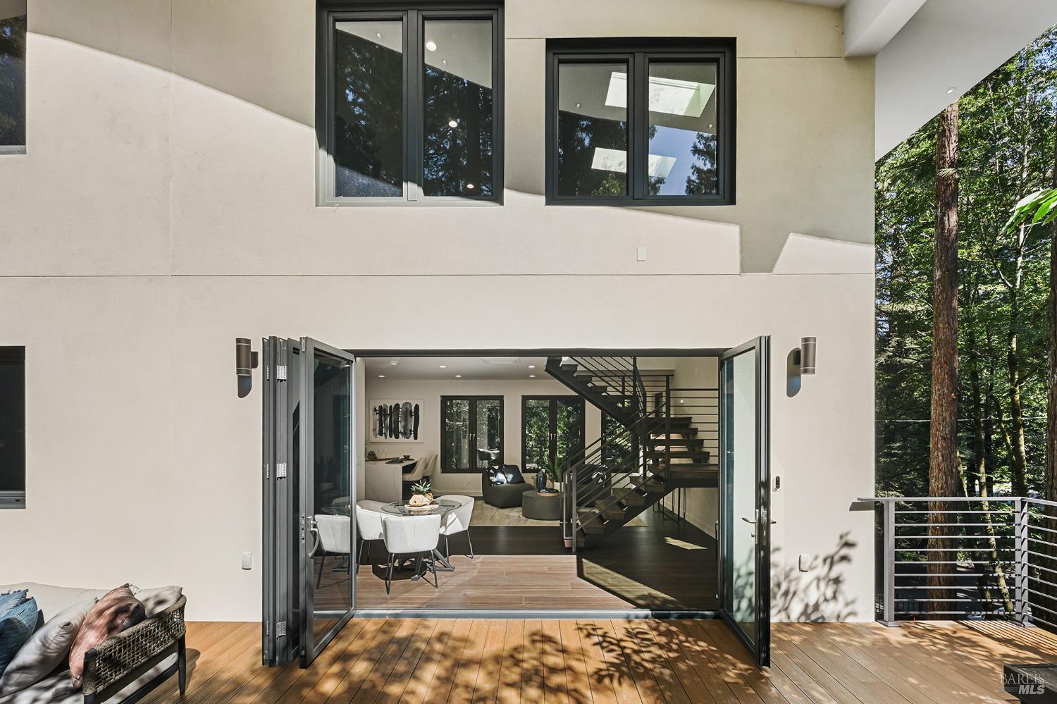 Detail Gallery Image 7 of 84 For 14685 Willow Rd, Guerneville,  CA 95446 - 3 Beds | 3 Baths