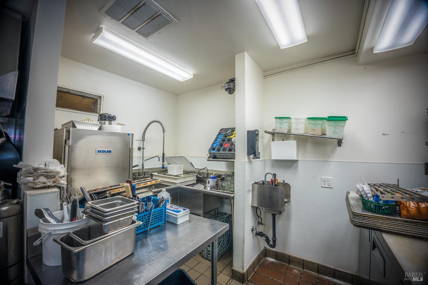 Detail Gallery Image 14 of 81 For 16390 4th St, Guerneville,  CA 95446 - – Beds | – Baths