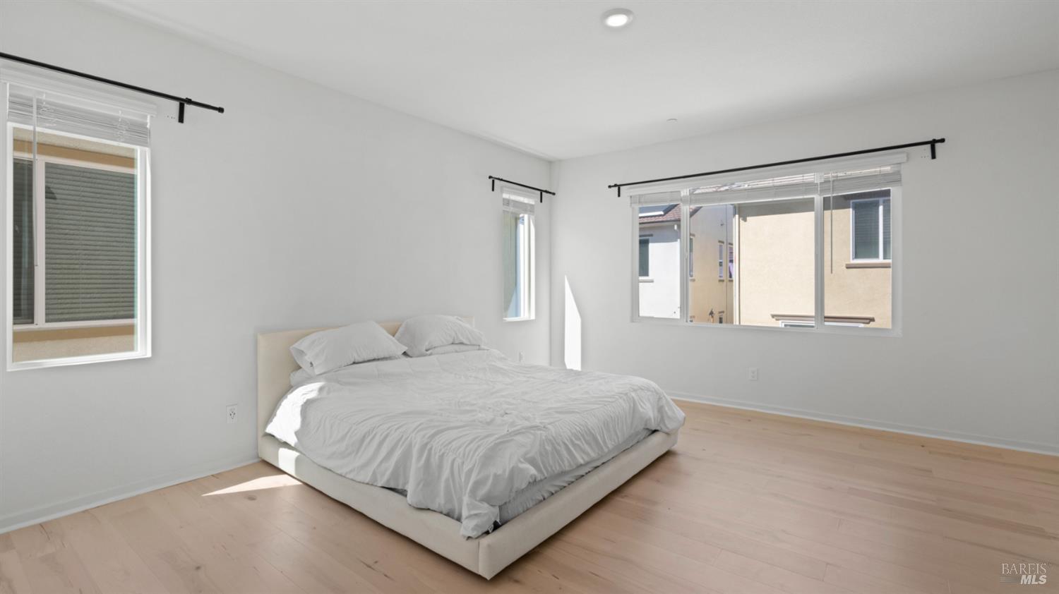 Detail Gallery Image 30 of 41 For 2350 Sheldon Dr, Fairfield,  CA 94533 - 4 Beds | 2/1 Baths