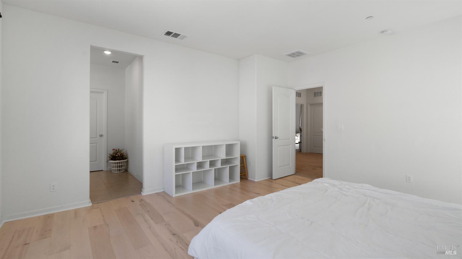 Detail Gallery Image 32 of 41 For 2350 Sheldon Dr, Fairfield,  CA 94533 - 4 Beds | 2/1 Baths