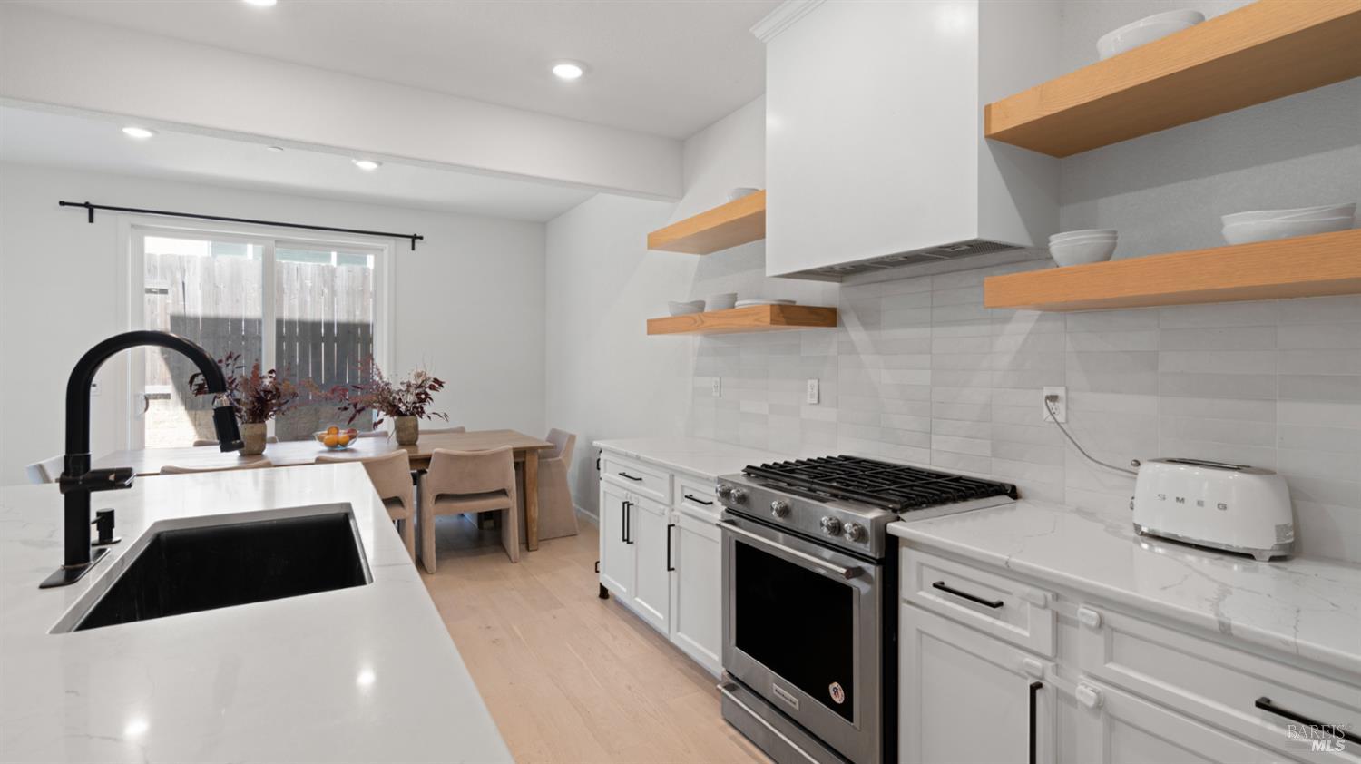 Detail Gallery Image 19 of 41 For 2350 Sheldon Dr, Fairfield,  CA 94533 - 4 Beds | 2/1 Baths