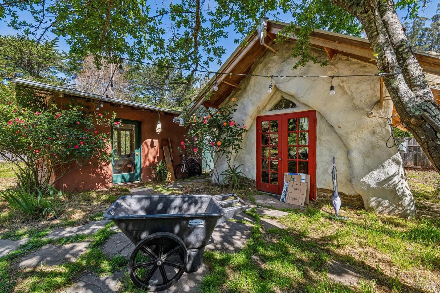 Detail Gallery Image 61 of 69 For 18 Cypress Rd, Point Reyes Station,  CA 94956 - 4 Beds | 1/1 Baths