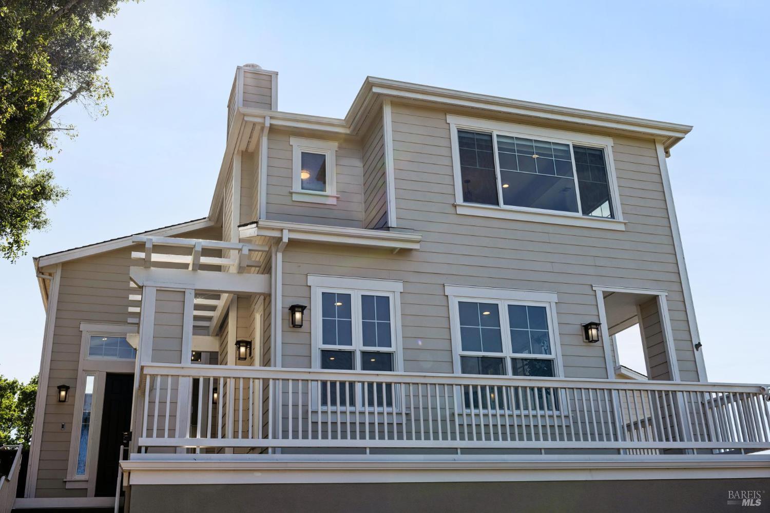 Detail Gallery Image 12 of 99 For 40 Miwok Dr, Novato,  CA 94947 - 5 Beds | 4/1 Baths