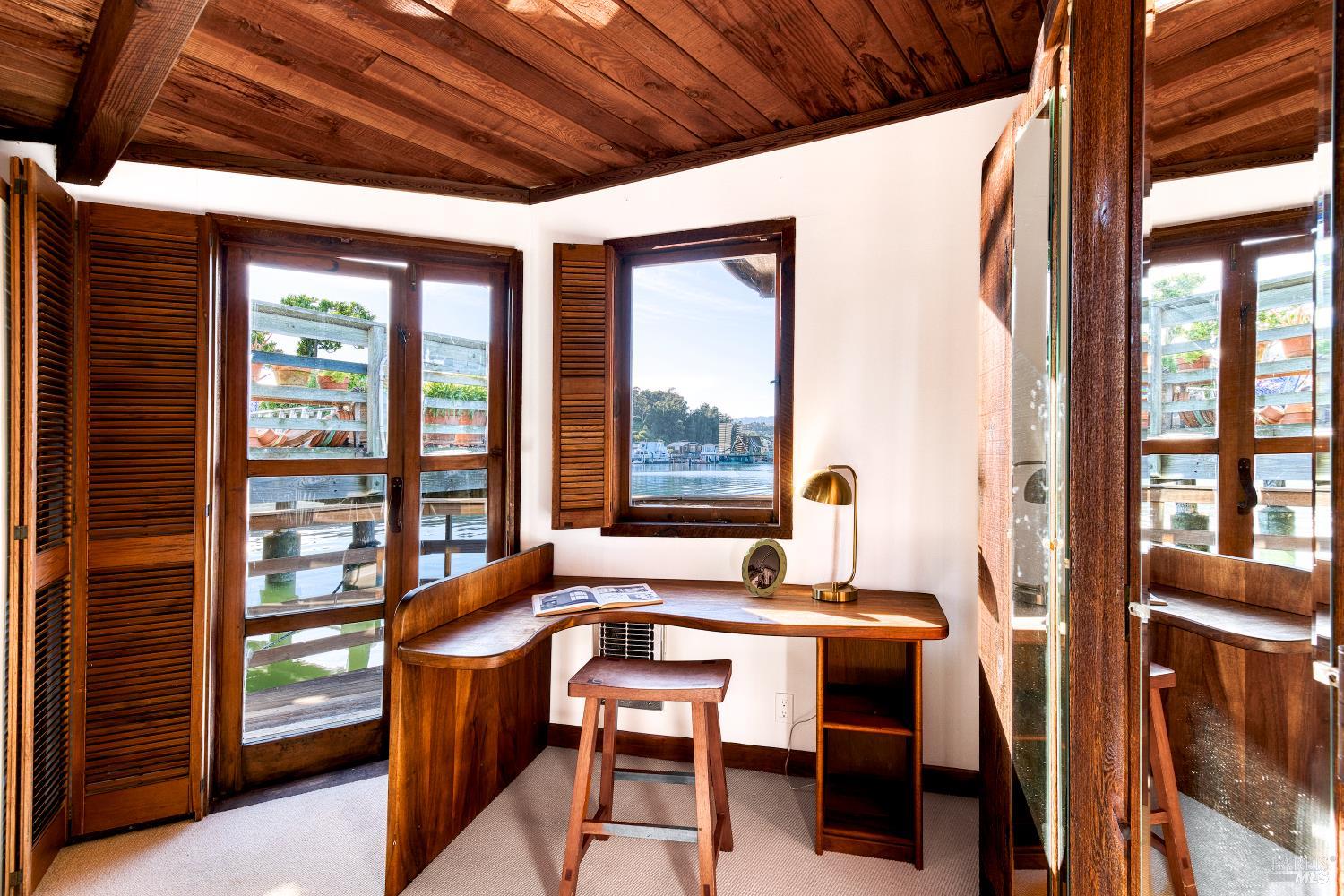 Detail Gallery Image 13 of 33 For 42 E Pier Unkn, Sausalito,  CA 94965 - 1 Beds | 1 Baths