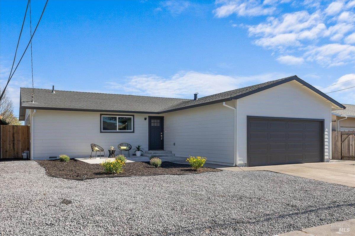 Detail Gallery Image 36 of 37 For 1622 Weaverly Dr, Petaluma,  CA 94954 - 3 Beds | 3 Baths