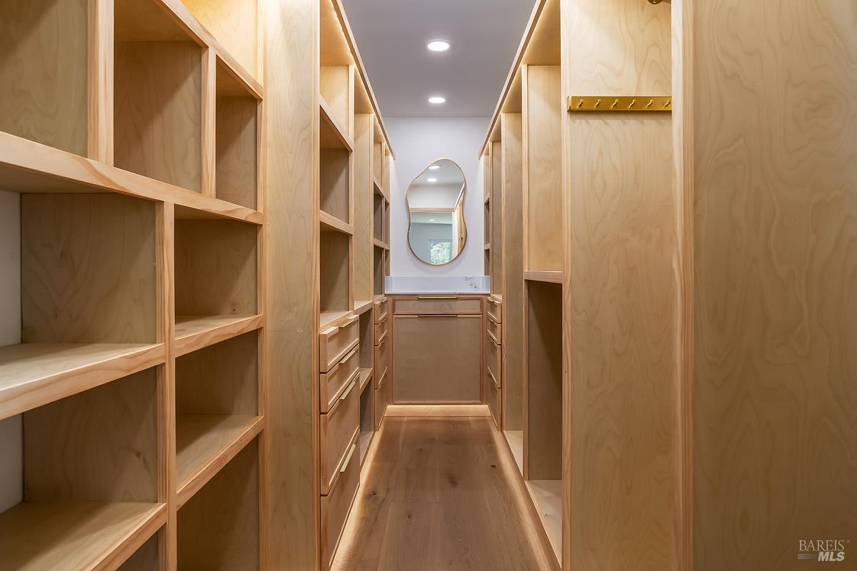 Detail Gallery Image 52 of 93 For 36 Capilano Dr, Novato,  CA 94949 - 5 Beds | 4/1 Baths