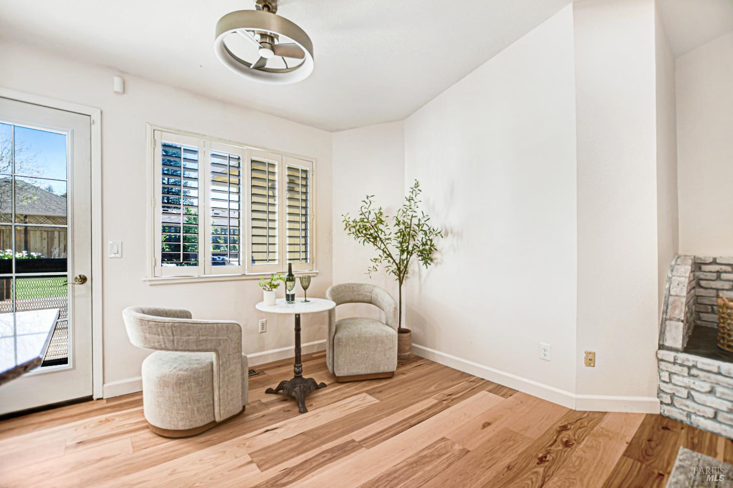 Detail Gallery Image 24 of 65 For 186 Barrio Way, Windsor,  CA 95492 - 3 Beds | 2 Baths