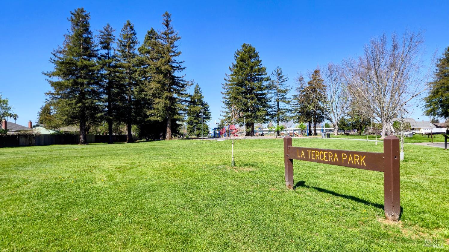 Detail Gallery Image 45 of 47 For 1619 Oneel Dr, Petaluma,  CA 94954 - 3 Beds | 2 Baths