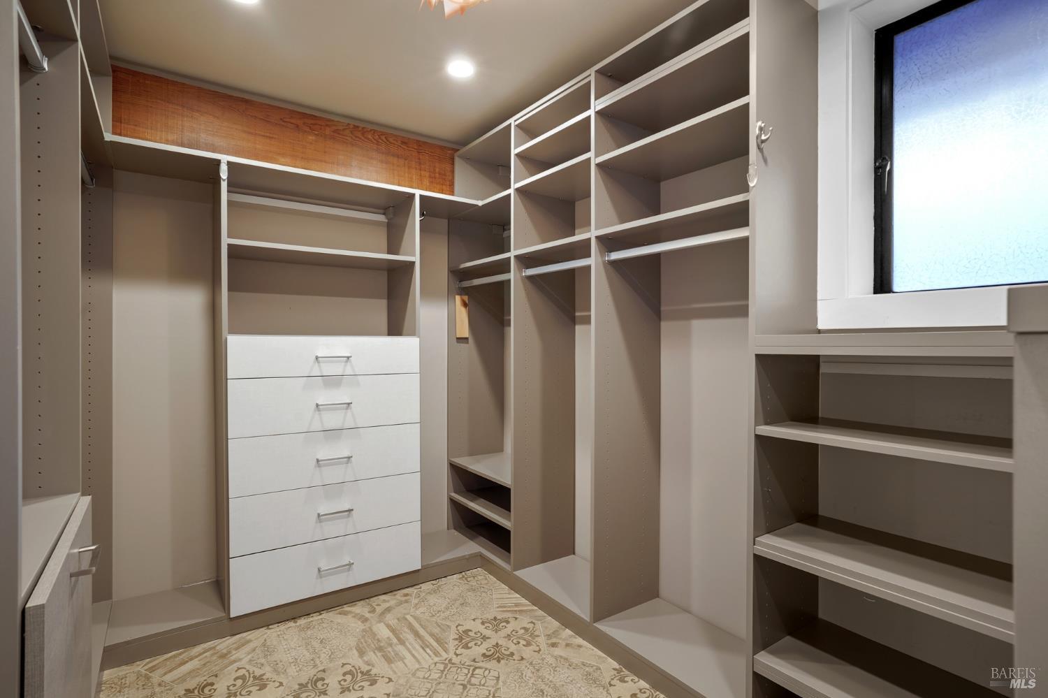 Detail Gallery Image 18 of 31 For 58 Liberty Dock Unkn, Sausalito,  CA 94965 - 2 Beds | 2/1 Baths