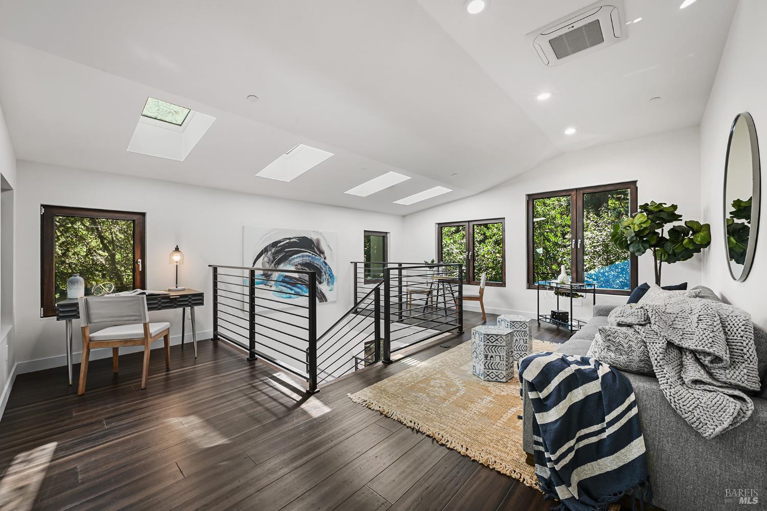 Detail Gallery Image 38 of 84 For 14685 Willow Rd, Guerneville,  CA 95446 - 3 Beds | 3 Baths