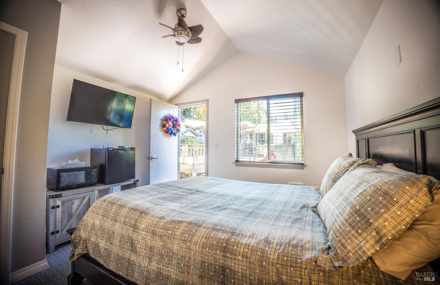 Detail Gallery Image 75 of 81 For 16390 4th St, Guerneville,  CA 95446 - – Beds | – Baths