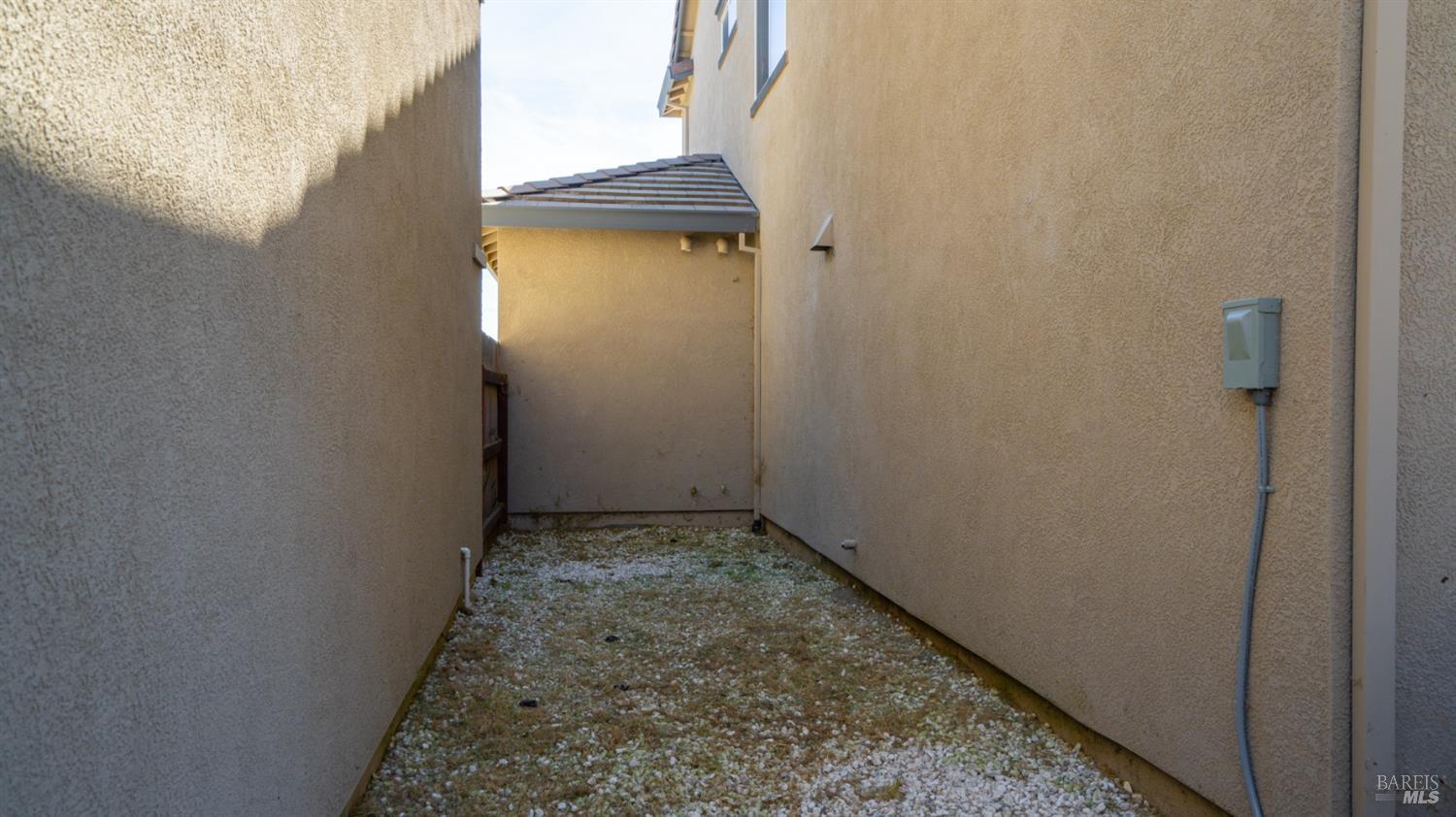 Detail Gallery Image 41 of 41 For 2350 Sheldon Dr, Fairfield,  CA 94533 - 4 Beds | 2/1 Baths