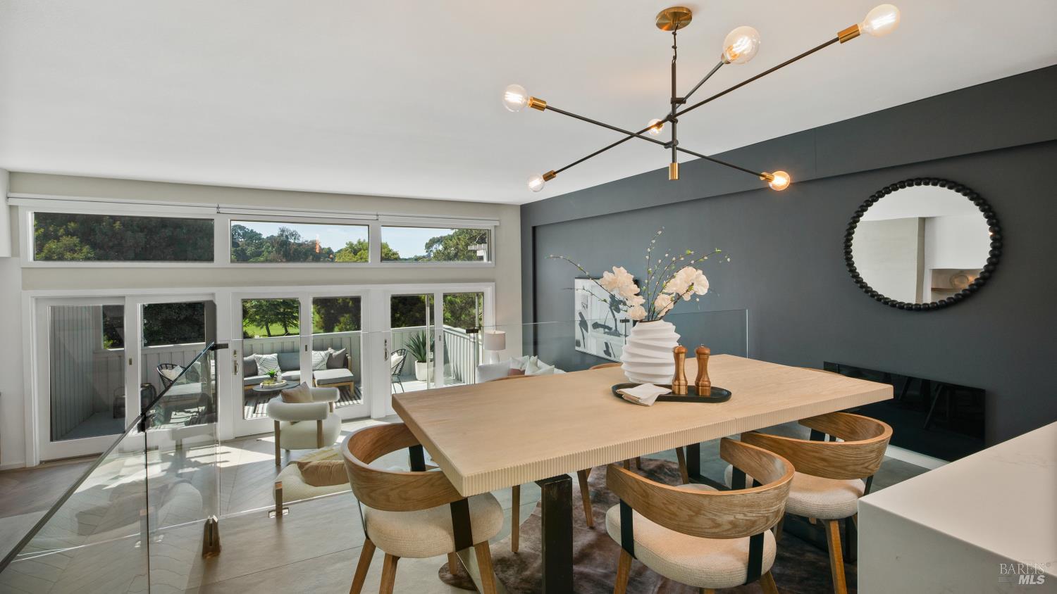 Detail Gallery Image 12 of 36 For 143 Knollwood Dr, San Rafael,  CA 94901 - 3 Beds | 2 Baths