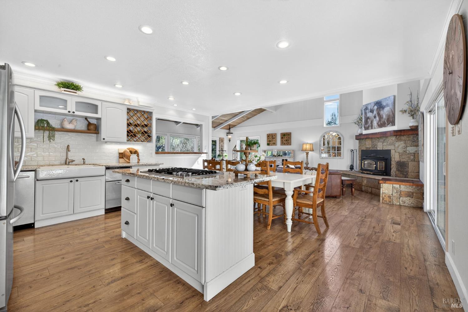 Detail Gallery Image 26 of 82 For 433 San Geronimo Valley Dr, San Geronimo,  CA 94963 - 4 Beds | 2/1 Baths