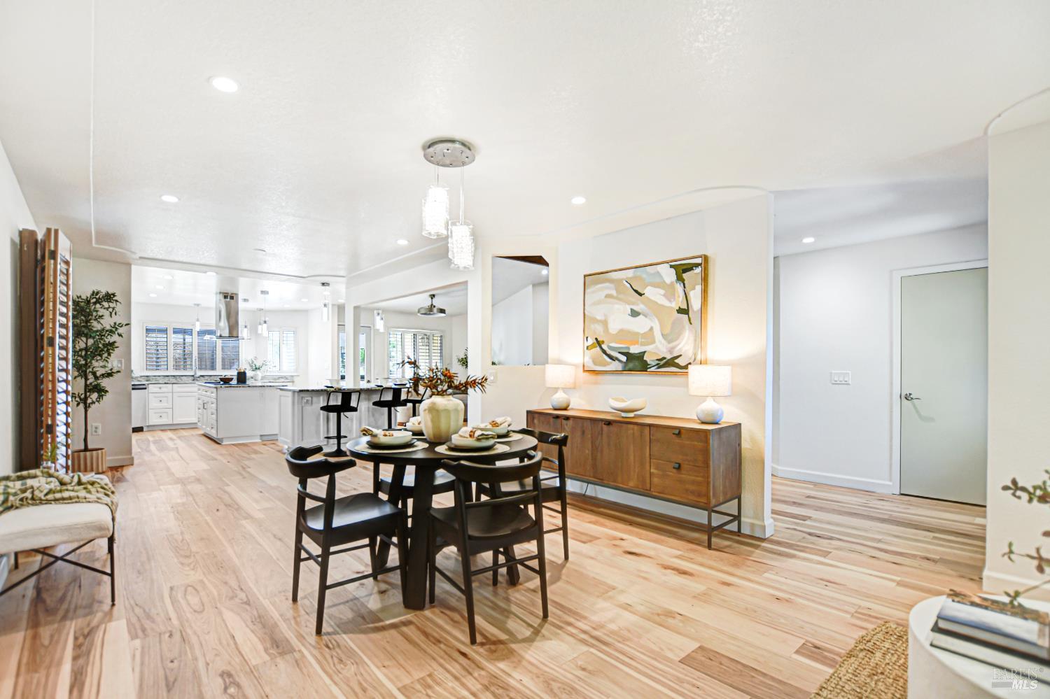 Detail Gallery Image 29 of 65 For 186 Barrio Way, Windsor,  CA 95492 - 3 Beds | 2 Baths