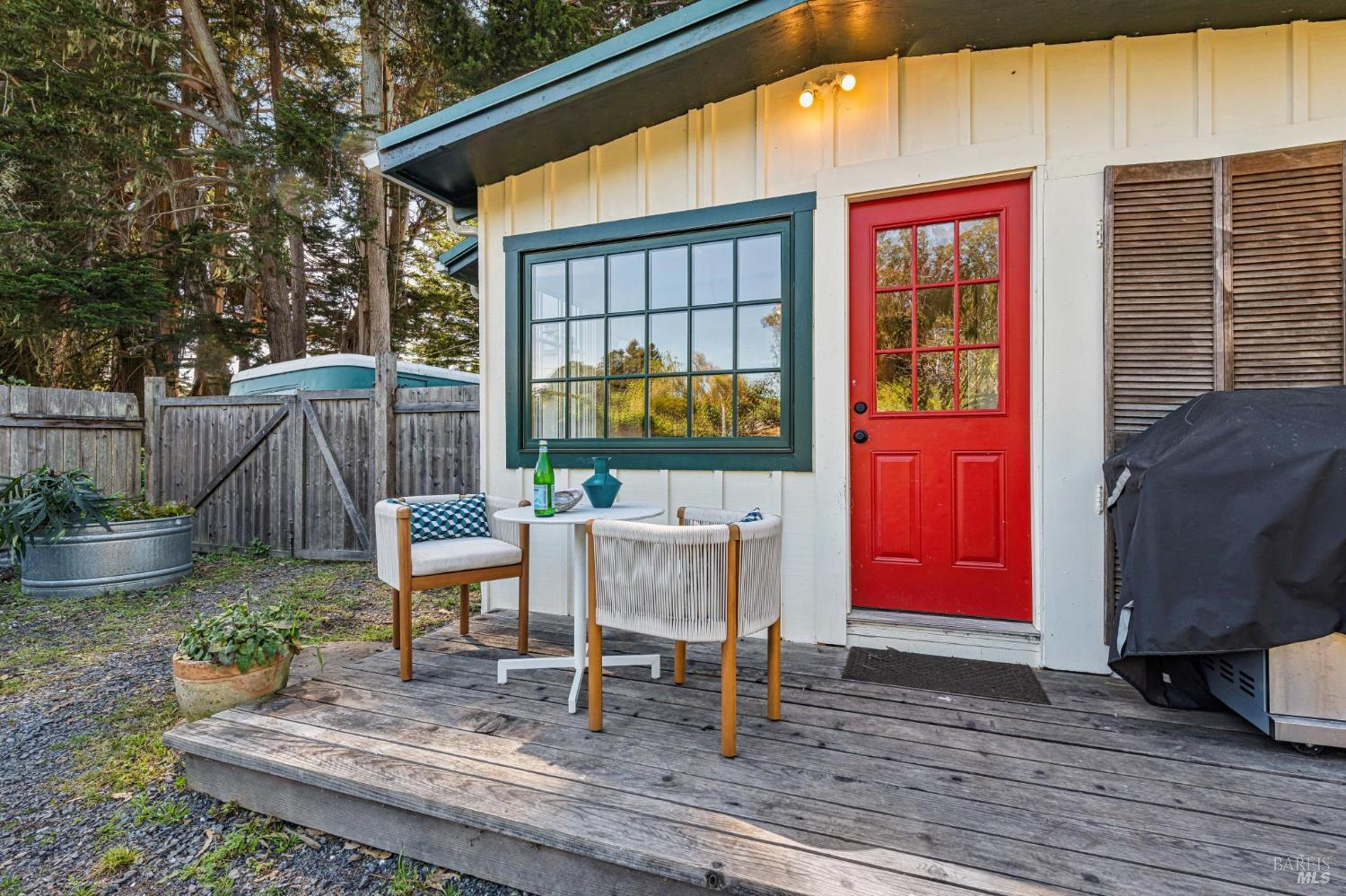 Detail Gallery Image 29 of 69 For 18 Cypress Rd, Point Reyes Station,  CA 94956 - 4 Beds | 1/1 Baths