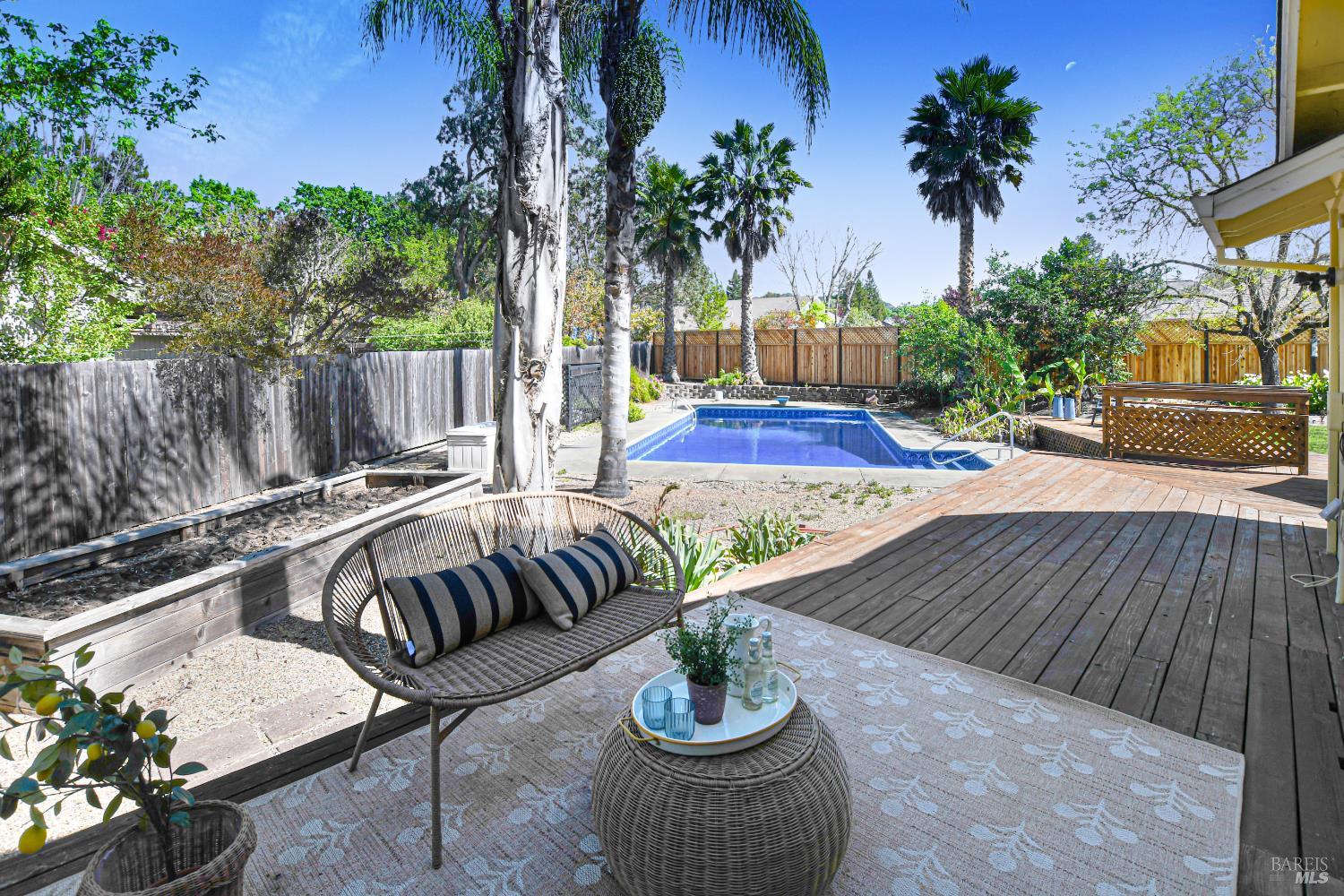 Detail Gallery Image 50 of 65 For 186 Barrio Way, Windsor,  CA 95492 - 3 Beds | 2 Baths