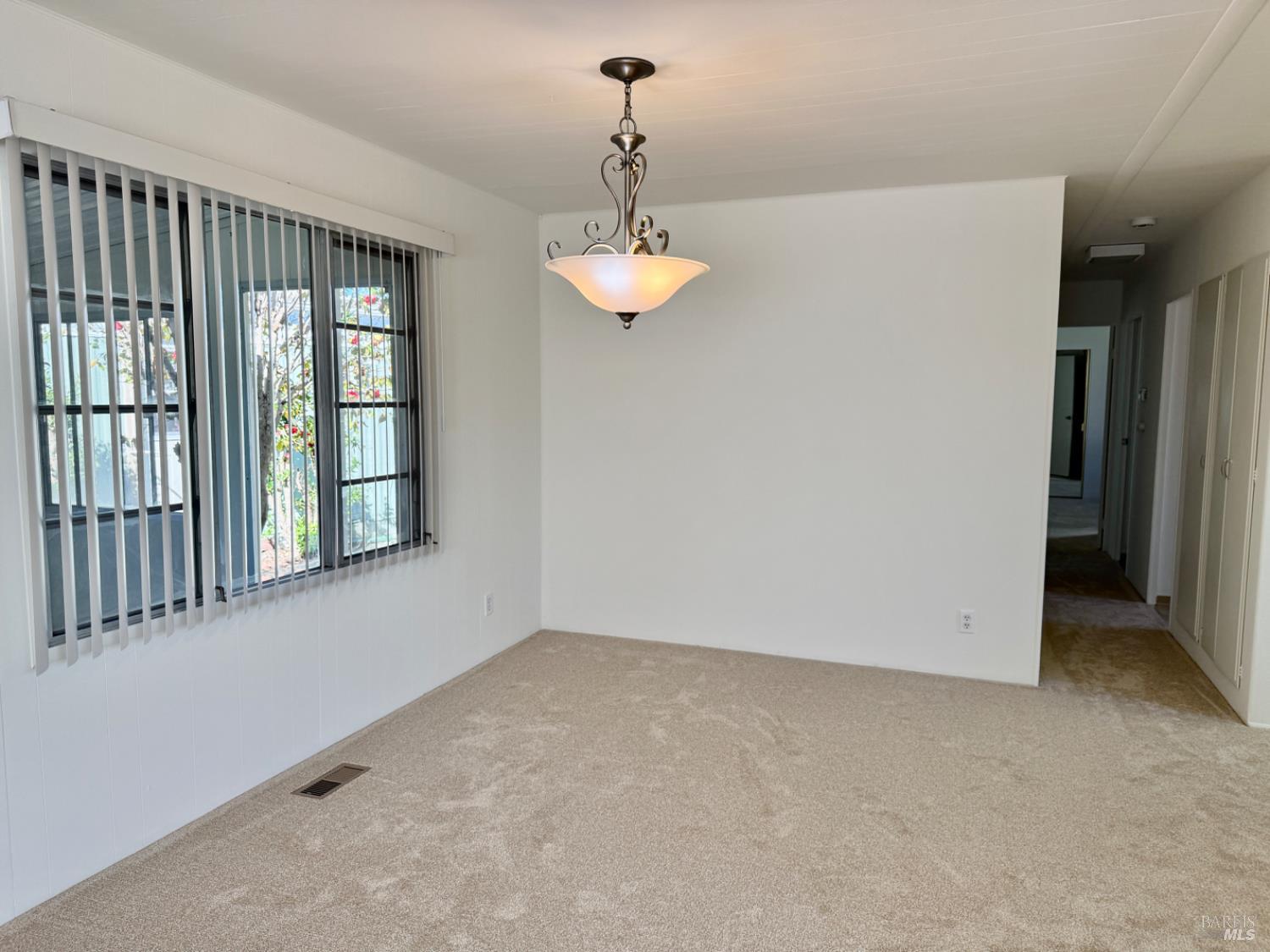 Detail Gallery Image 14 of 51 For 229 Cazares Cir, Sonoma,  CA 95476 - 2 Beds | 2 Baths