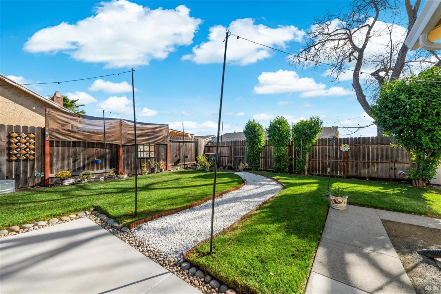 Detail Gallery Image 53 of 76 For 427 Temple Dr, Vacaville,  CA 95687 - 3 Beds | 2 Baths