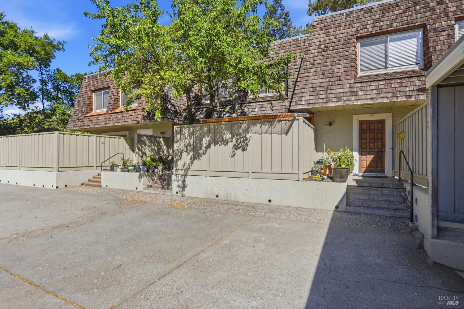 Detail Gallery Image 9 of 42 For 230 San Andreas Dr, Novato,  CA 94945 - – Beds | – Baths