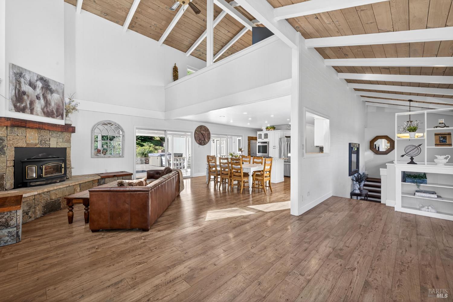 Detail Gallery Image 15 of 82 For 433 San Geronimo Valley Dr, San Geronimo,  CA 94963 - 4 Beds | 2/1 Baths