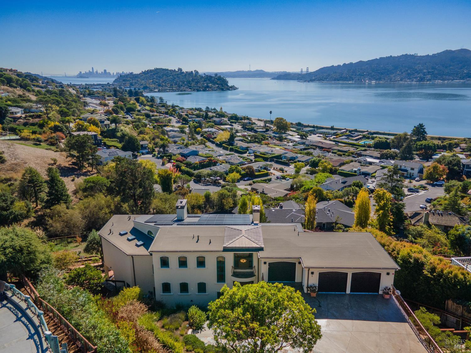Detail Gallery Image 39 of 41 For 9 Francisco Vista Ct, Tiburon,  CA 94920 - 5 Beds | 4/2 Baths