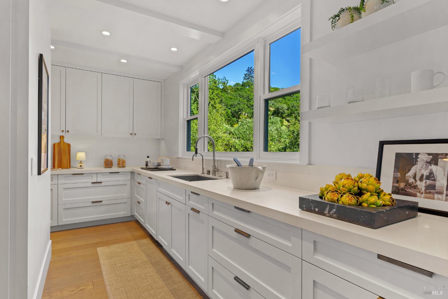 Detail Gallery Image 32 of 97 For 80 Laurel Grove Ave, Ross,  CA 94957 - 5 Beds | 5/1 Baths