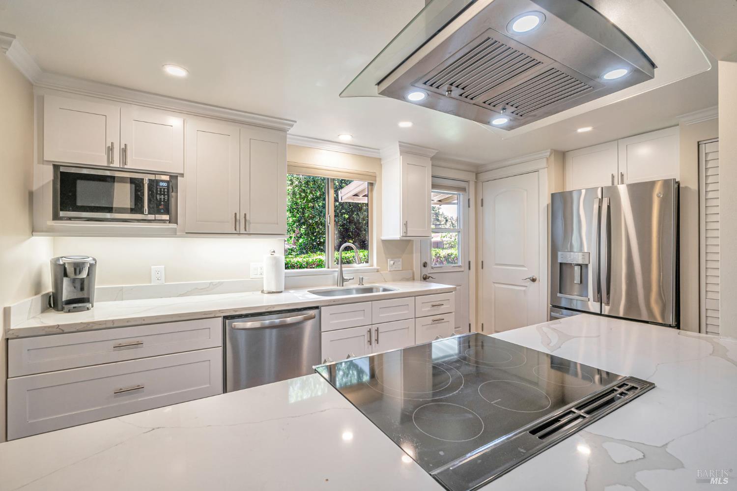 Detail Gallery Image 10 of 36 For 103 Glenoak Ct, Santa Rosa,  CA 95405 - 2 Beds | 2 Baths