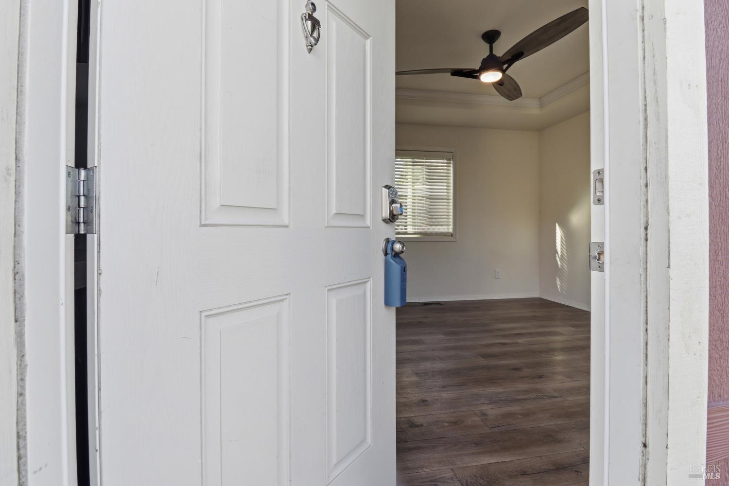 Detail Gallery Image 5 of 23 For 117 Silver Dr, Cotati,  CA 94931 - 2 Beds | 1 Baths