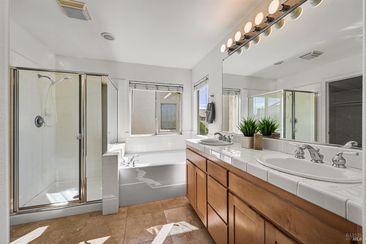 Detail Gallery Image 39 of 51 For 2824 Elk Ln, Santa Rosa,  CA 95407 - 4 Beds | 2/1 Baths