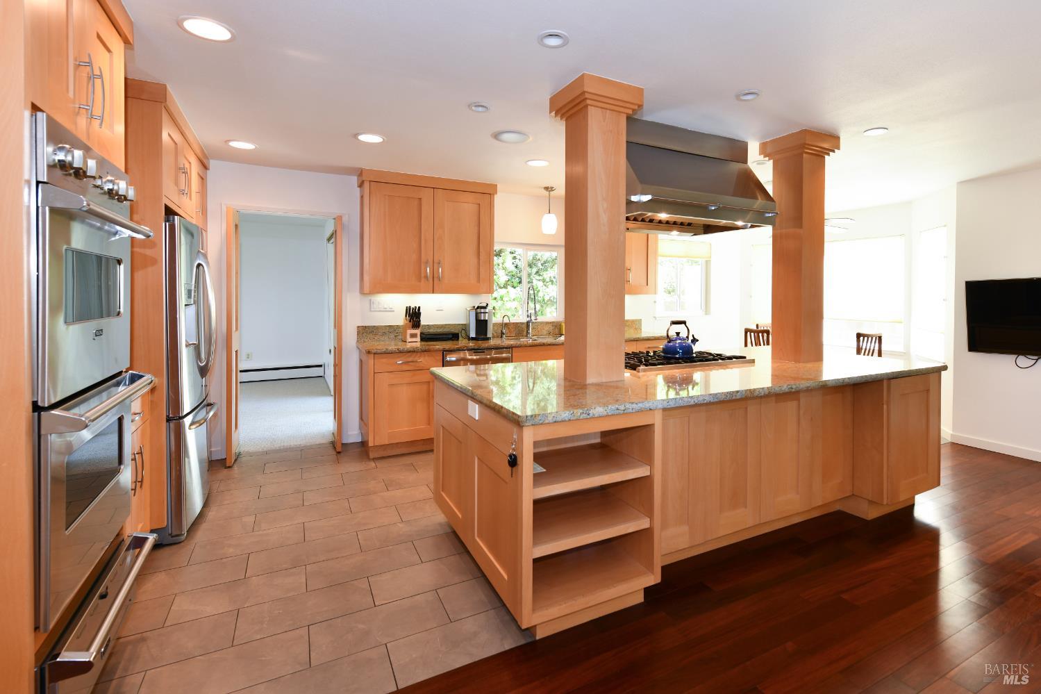 Detail Gallery Image 11 of 32 For 22 Monez Blvd, Napa,  CA 94559 - 4 Beds | 2/1 Baths