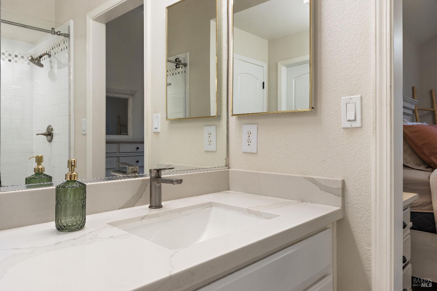 Detail Gallery Image 17 of 40 For 70 Marina Ridge Ct, Vallejo,  CA 94591 - 3 Beds | 2/1 Baths