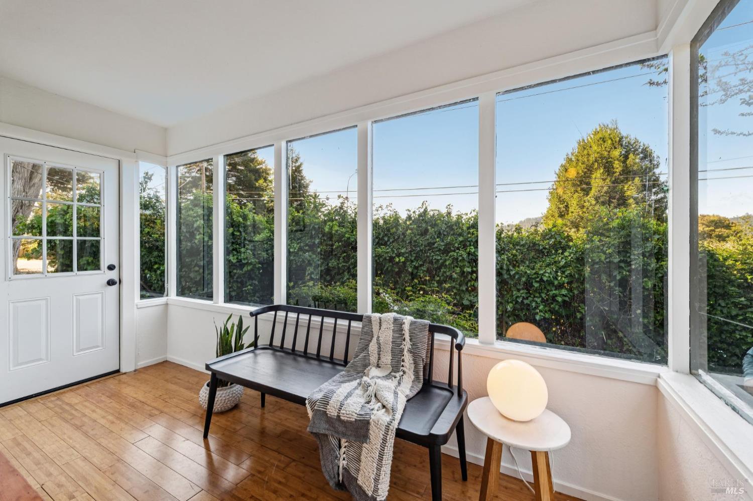 Detail Gallery Image 15 of 69 For 18 Cypress Rd, Point Reyes Station,  CA 94956 - 4 Beds | 1/1 Baths