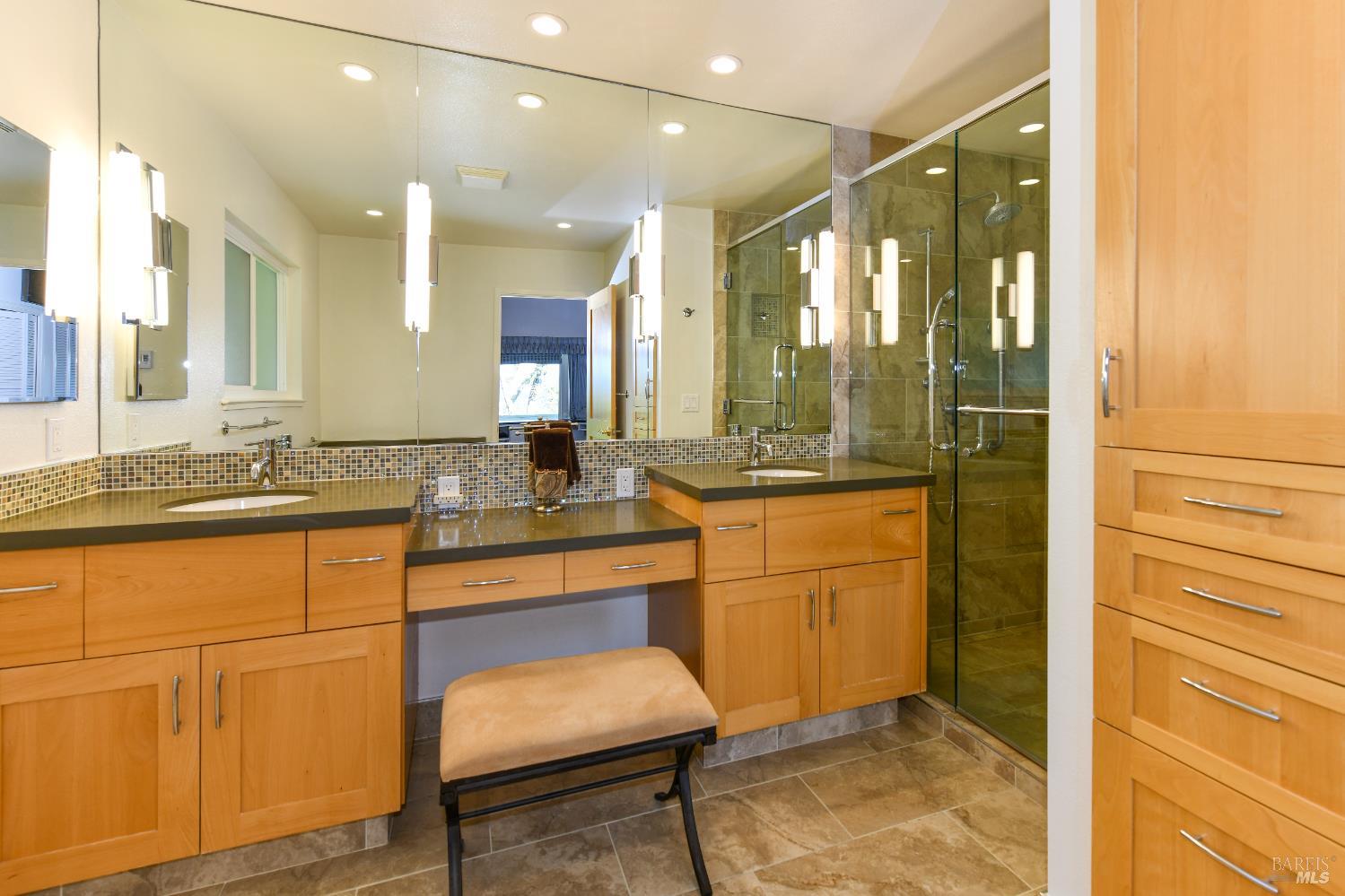 Detail Gallery Image 17 of 32 For 22 Monez Blvd, Napa,  CA 94559 - 4 Beds | 2/1 Baths