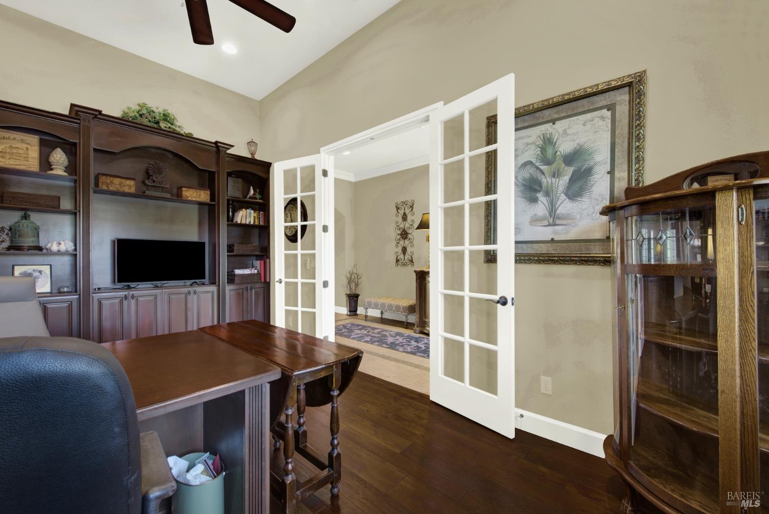 Detail Gallery Image 13 of 82 For 3413 Black Mountain Ct, Fairfield,  CA 94534 - 4 Beds | 2/1 Baths