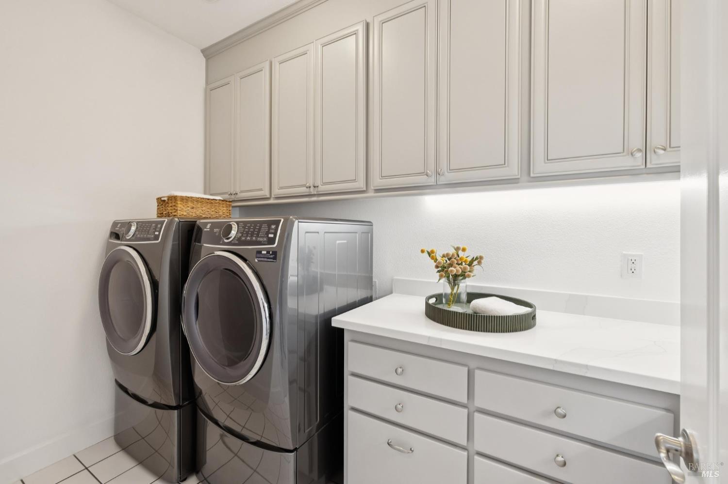 Detail Gallery Image 67 of 99 For 40 Miwok Dr, Novato,  CA 94947 - 5 Beds | 4/1 Baths