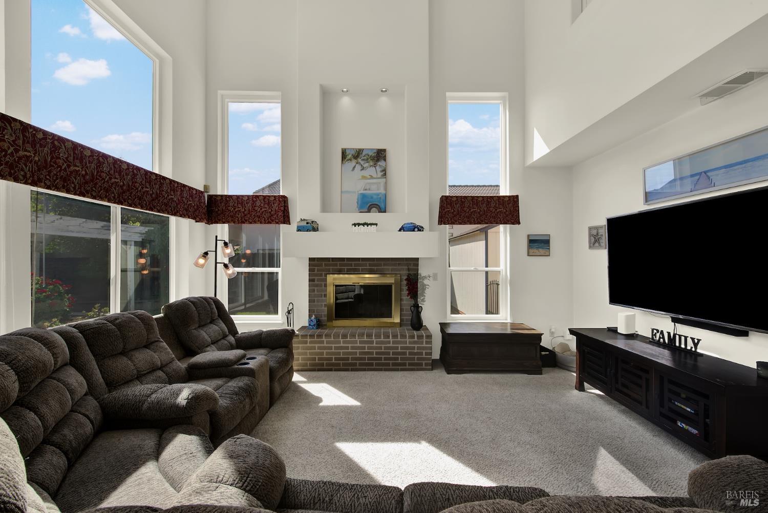 Detail Gallery Image 41 of 75 For 150 Deerglen Cir, Vacaville,  CA 95687 - 5 Beds | 3 Baths