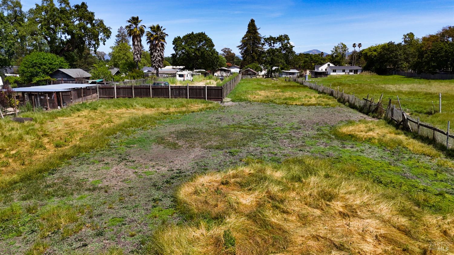 Detail Gallery Image 4 of 10 For 1047 S Wright Rd, Santa Rosa,  CA 95407 - 3 Beds | 1 Baths