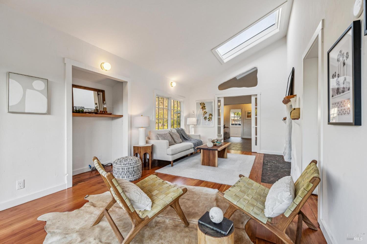 Detail Gallery Image 14 of 69 For 18 Cypress Rd, Point Reyes Station,  CA 94956 - 4 Beds | 1/1 Baths