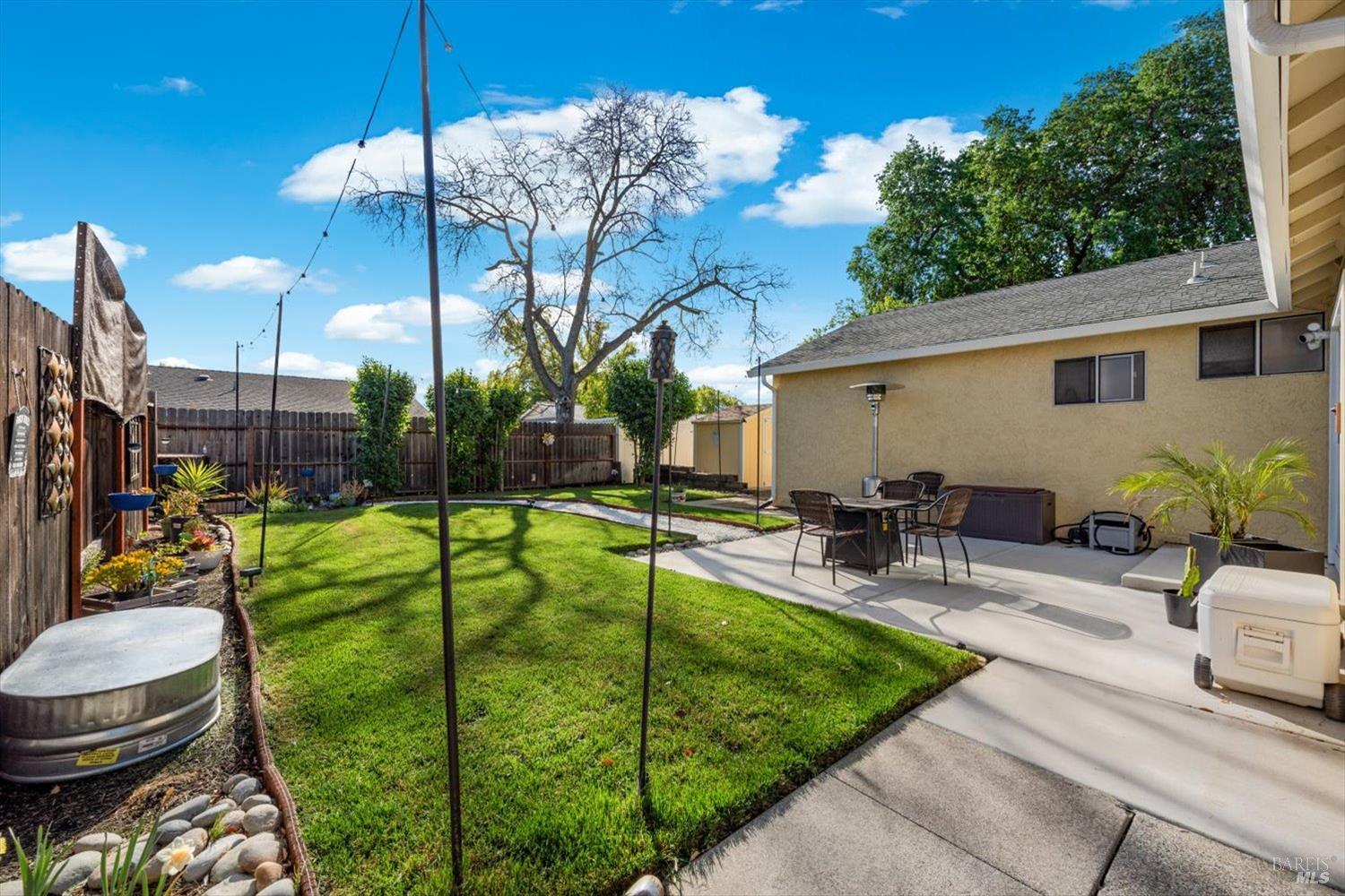 Detail Gallery Image 49 of 76 For 427 Temple Dr, Vacaville,  CA 95687 - 3 Beds | 2 Baths